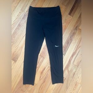 Women’s Saucony Black Athletic leggings 3/4 length